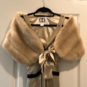 Beautiful faux fur stole / wrap